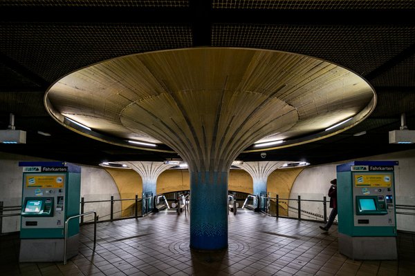 Quels sont les meilleurs circuits pour une randonnée équestre dans les Rocheuses, Canada ?